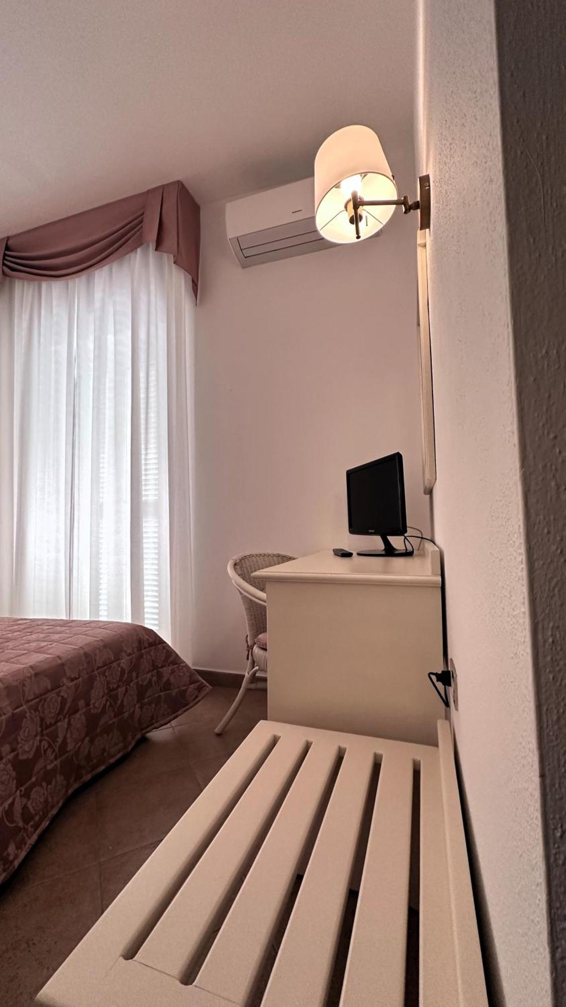 Hotel Terranova Olbia Exterior photo