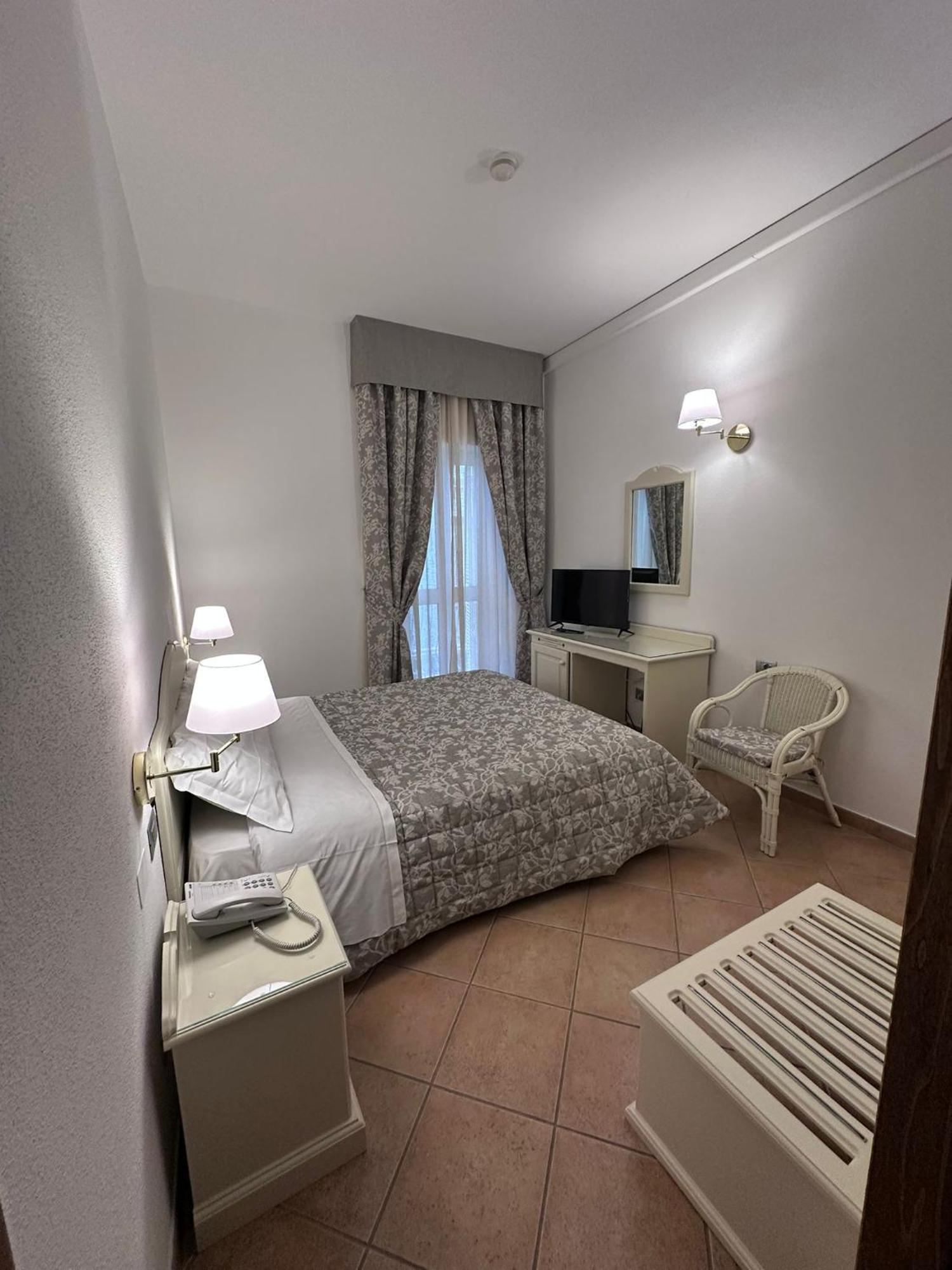 Hotel Terranova Olbia Exterior photo