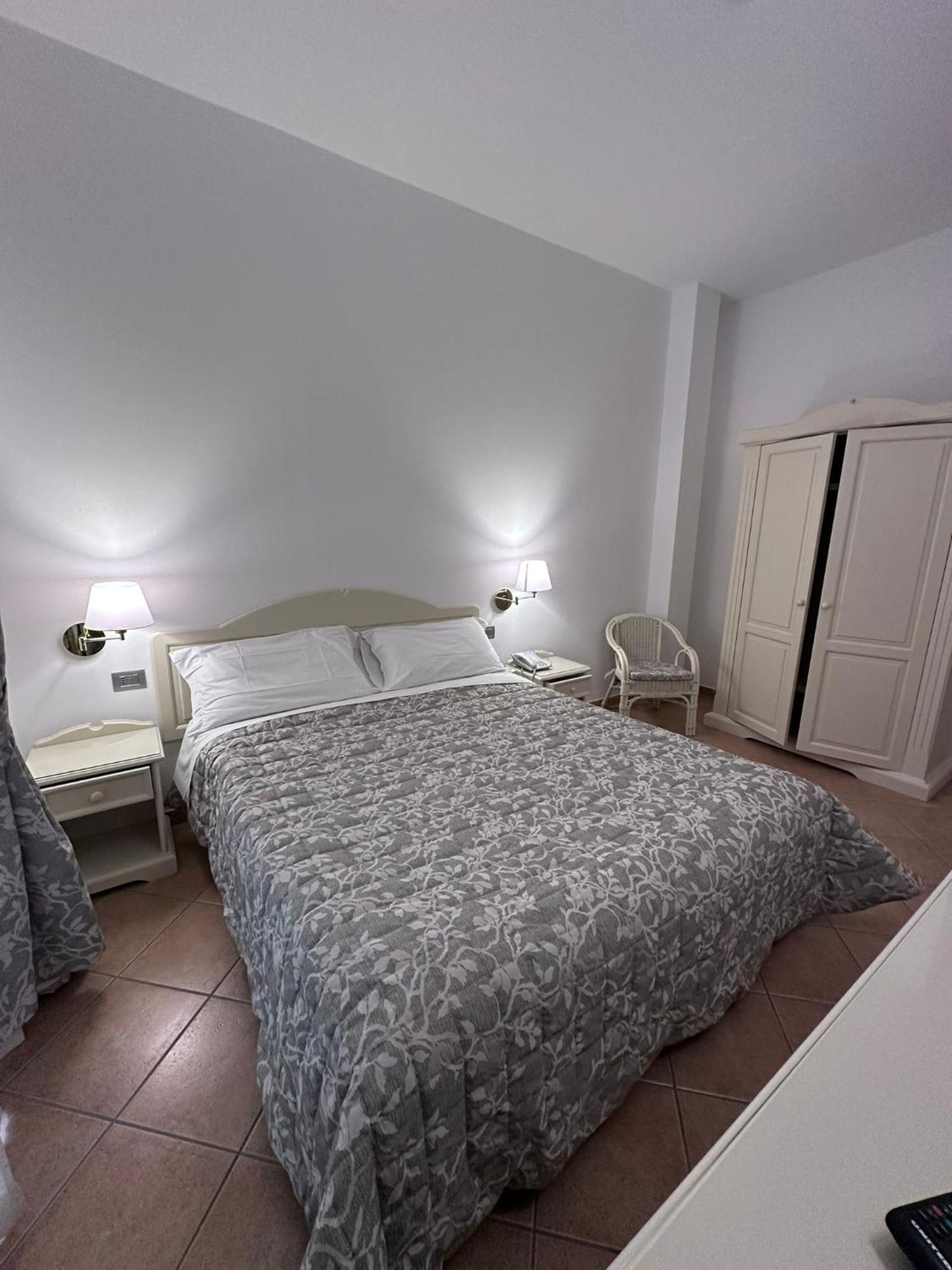Hotel Terranova Olbia Exterior photo