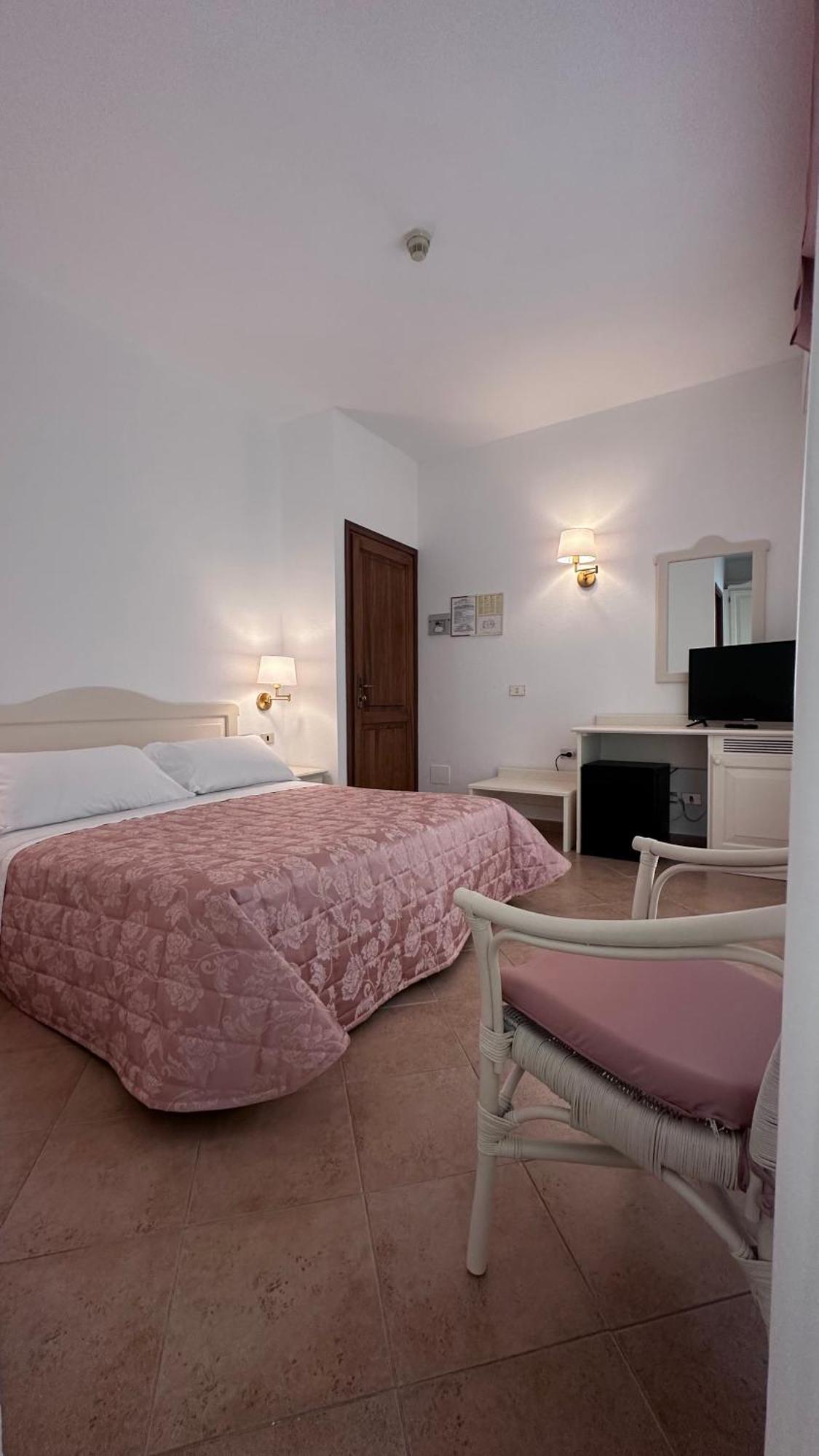 Hotel Terranova Olbia Exterior photo