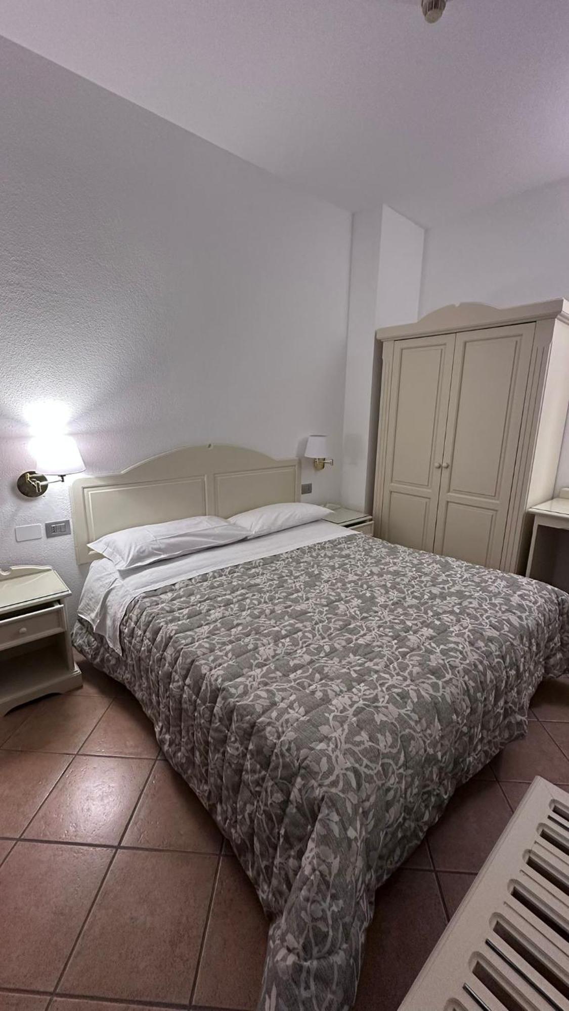 Hotel Terranova Olbia Exterior photo