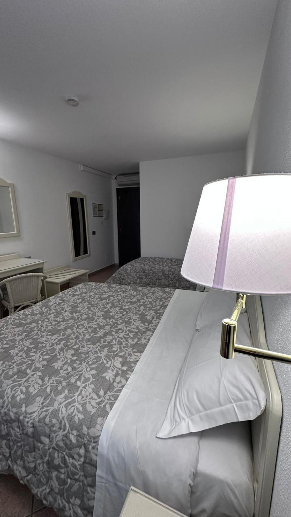 Hotel Terranova Olbia Exterior photo