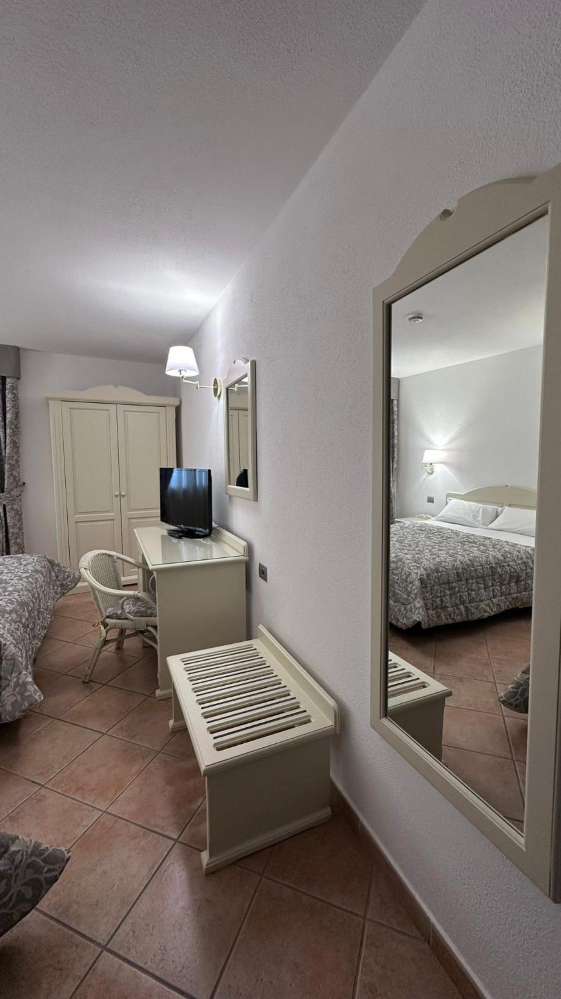 Hotel Terranova Olbia Exterior photo